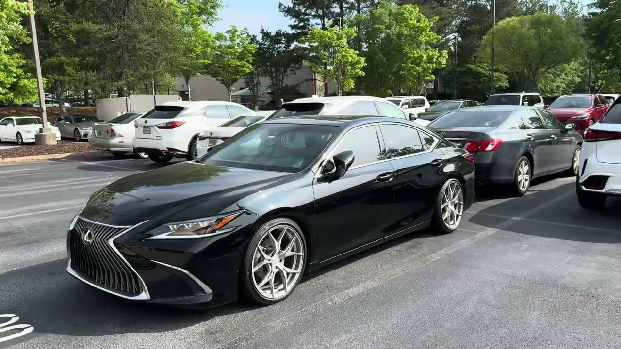 2019-2025 Lexus ES 350 with 20” Wheels and Lowered Suspension
