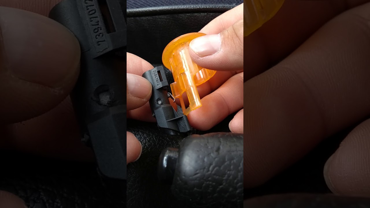 Como cambias el foco del encendedor del peugeot 206