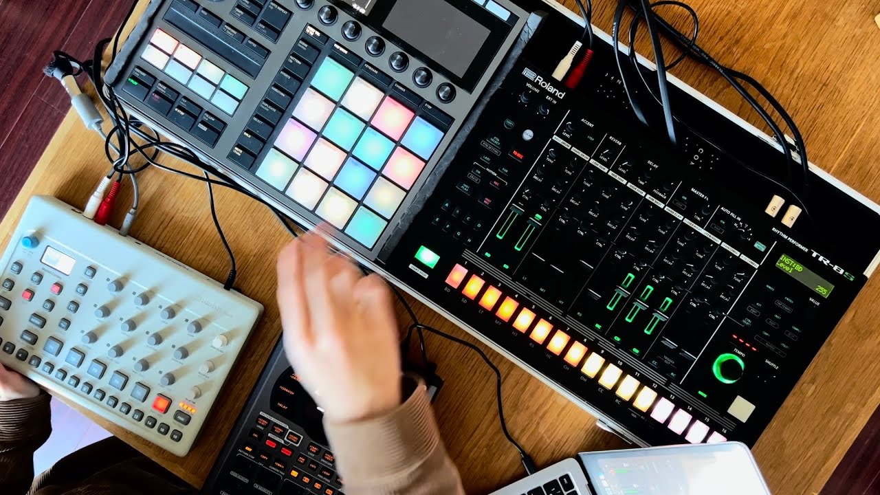 Tokyo Apartment Raw House Jam (TR-8S) - Deep Focus & Work ASMR