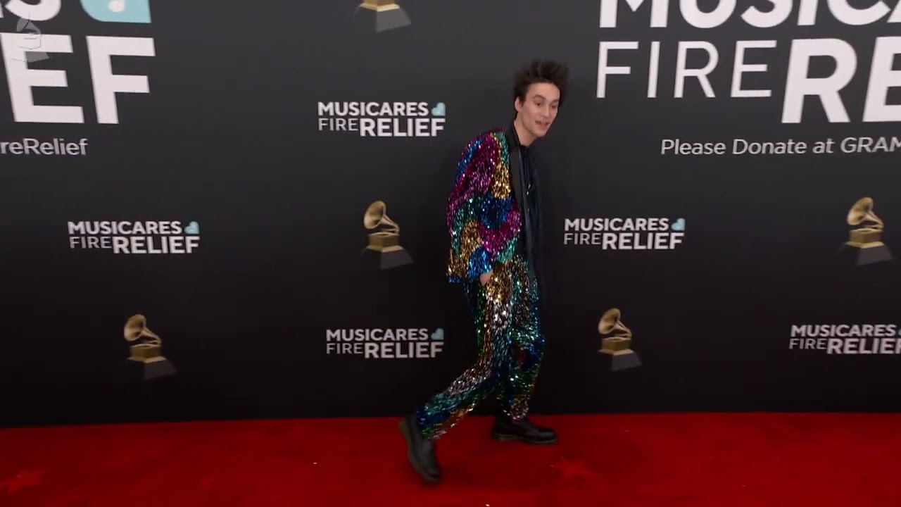 JACOB COLLIER | Red Carpet Fashion Cam | 2025 GRAMMYs