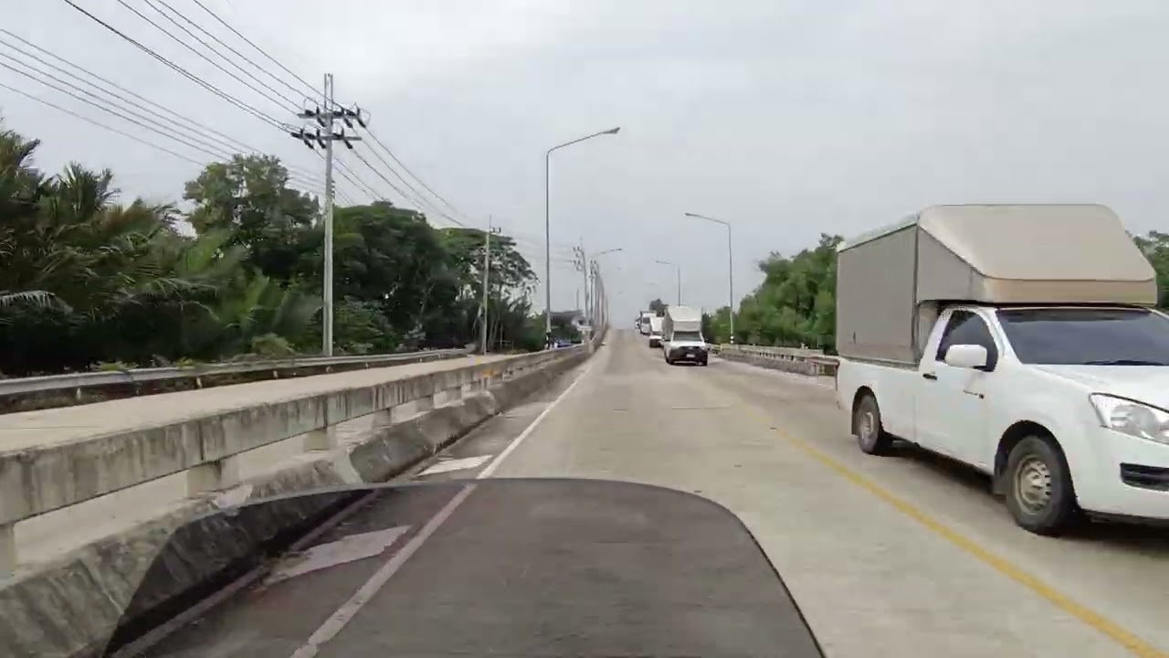 ขี่รถชมวิวถนนบางขุนเทียนชายทะเล