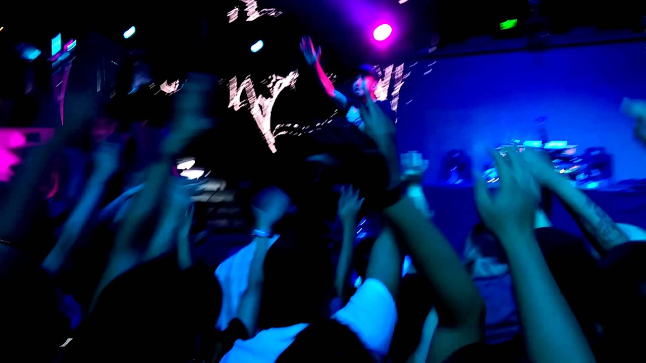Fort Minor performs "High Road/Believe Me"