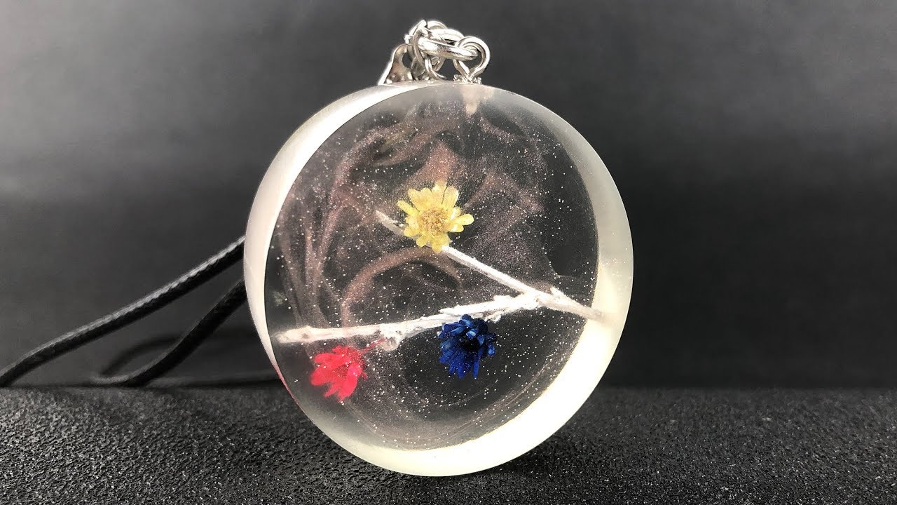 Resin art DIY| Amazing DIY Flowers in the Whirling snow pendant| DIY epoxy resin art jewelry
