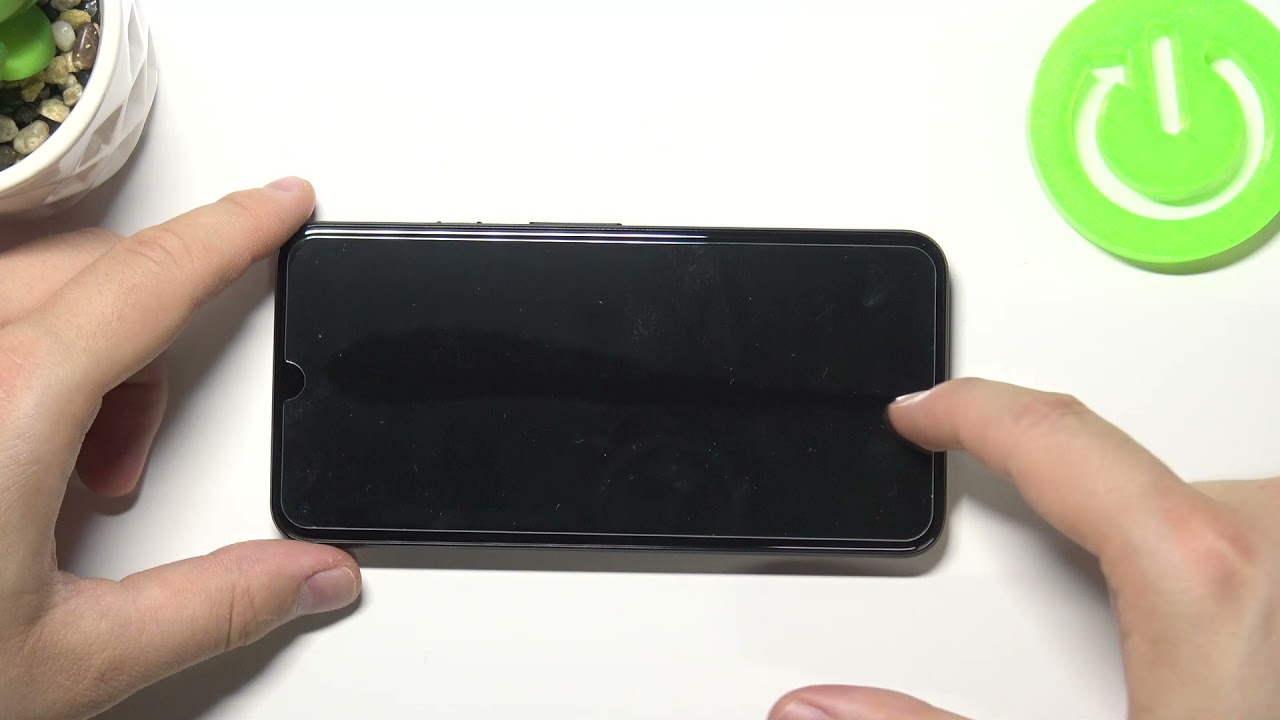 How to Install Tempered Glass on GOOGLE Pixel 5 - Screen Protector Installation