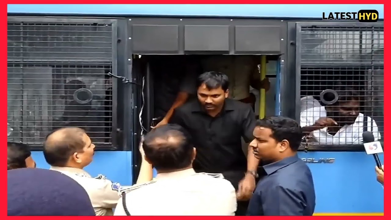 Protest Against Bus Fare Hike in Telangana | BRSV Demands Rollback. #latesthyd