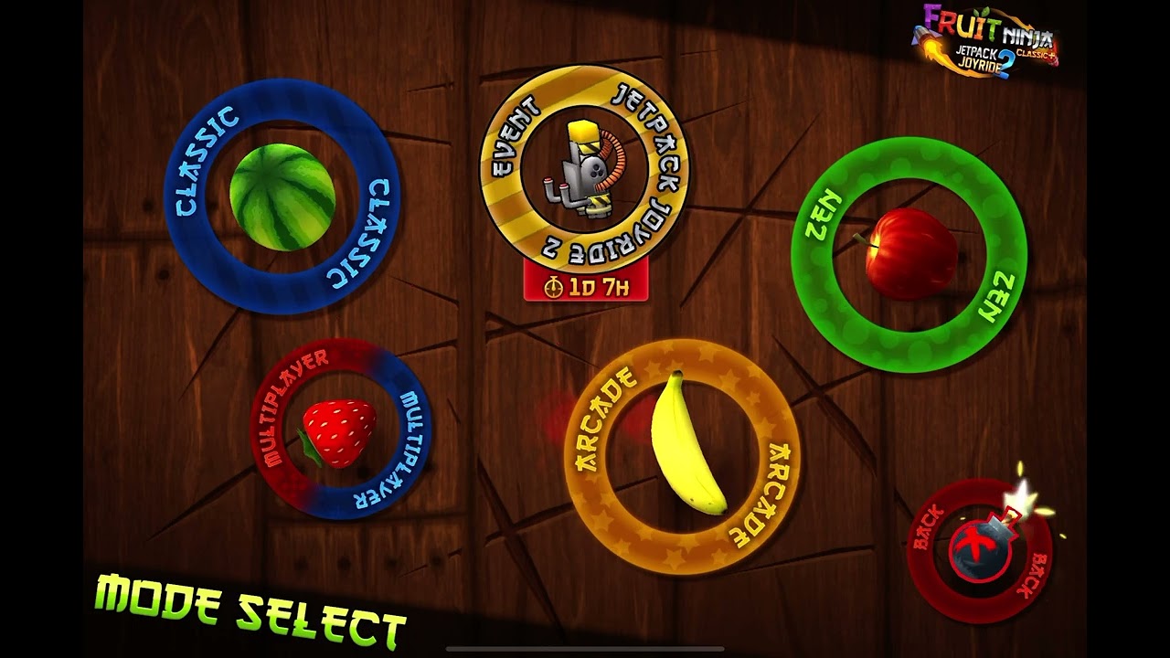 Playing fruit ninja ￼ clastic+