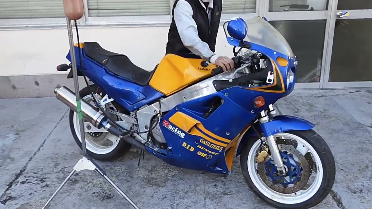 1126 FZR750 ★ 車輛はこんな感じです。