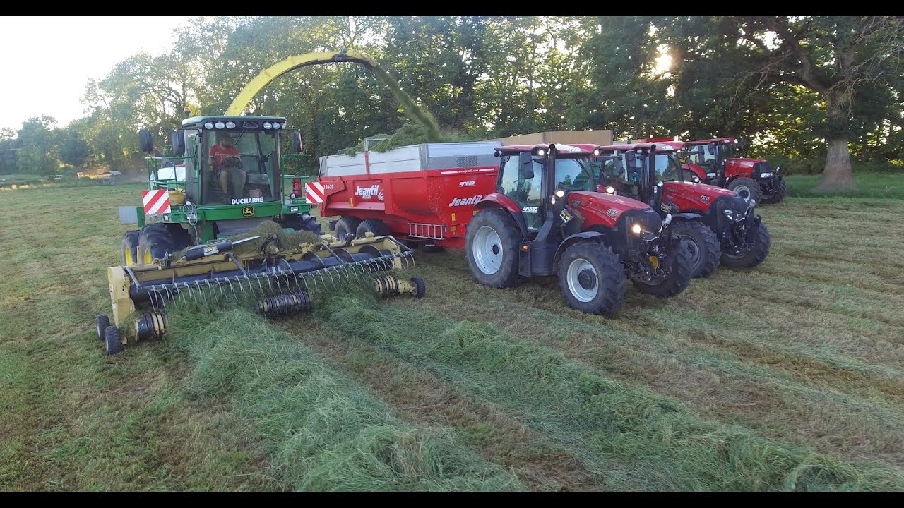 Ensilage d'herbe 2020 | John Deere 7250 & Case