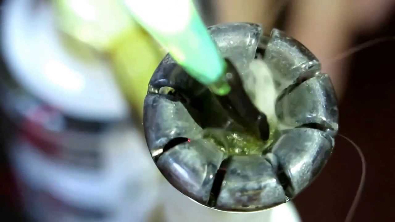 DabFarm.com- Tremendous Dabs of Sour Diesel Shatter Wax BHO on Custom Creations Daisy Nail