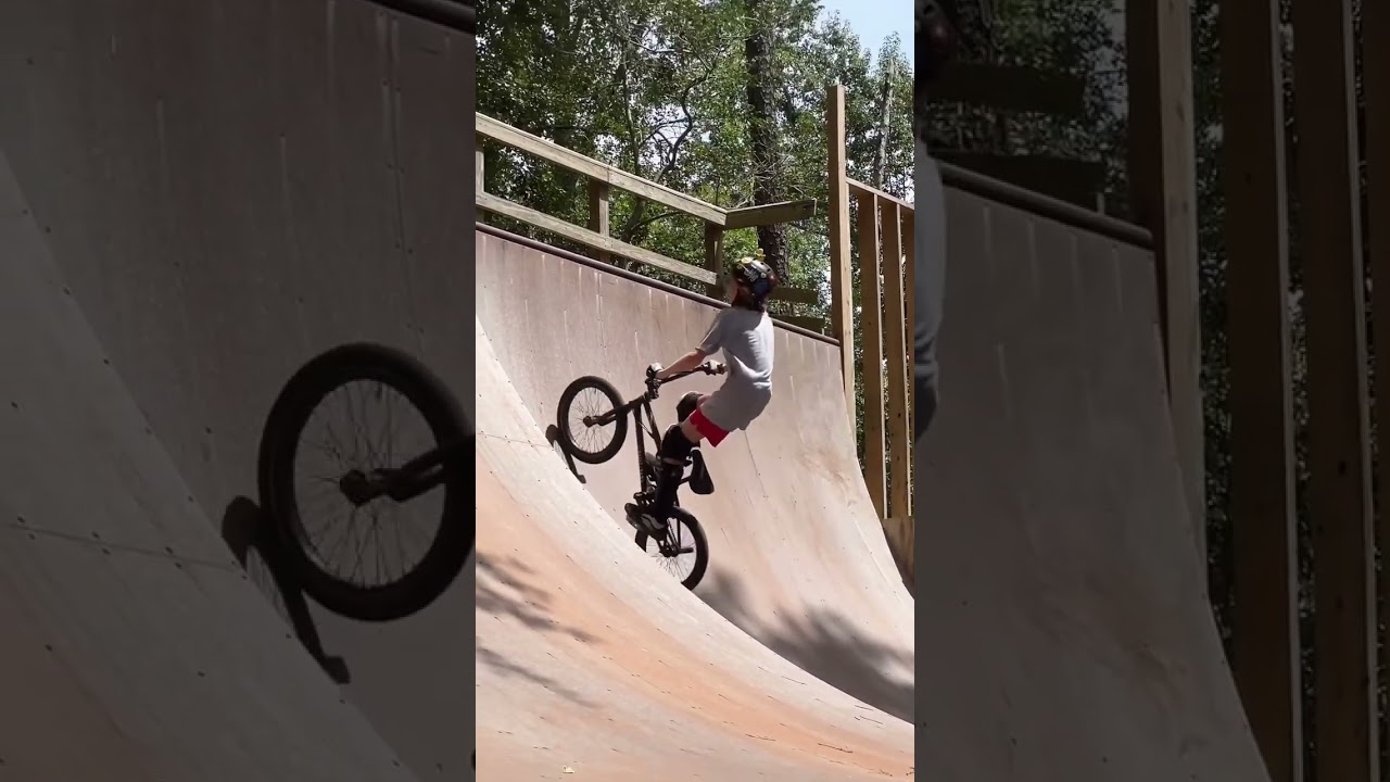 Jamo Nyquist, barspin at the compound. 