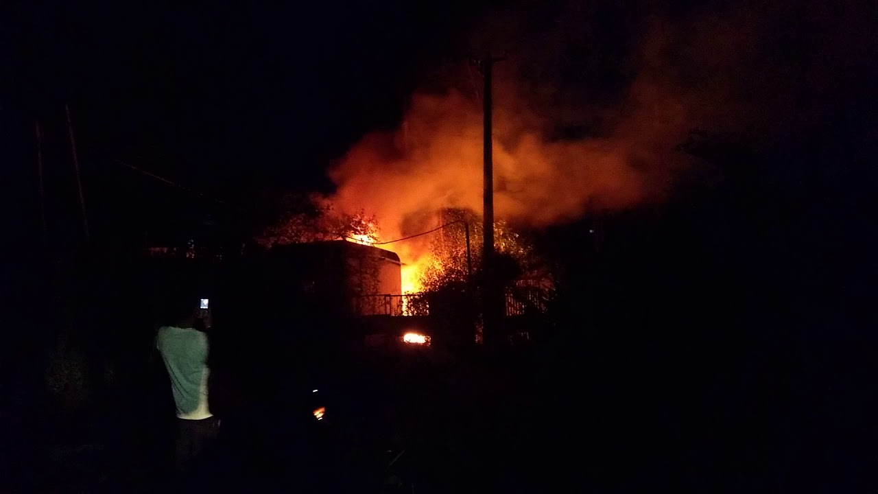 Fire in mobile tower at Giridih
