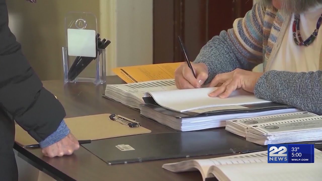 Lawsuit may block tax cut question from upcoming ballot