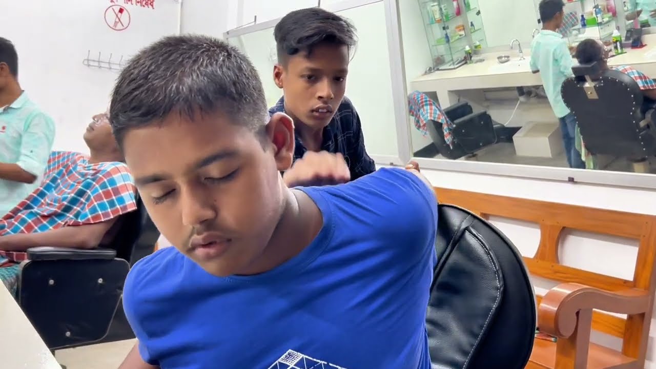 Tingles & Relaxation!😍 Watch This Kid Enjoy an ASMR Head Massage Like a Pro