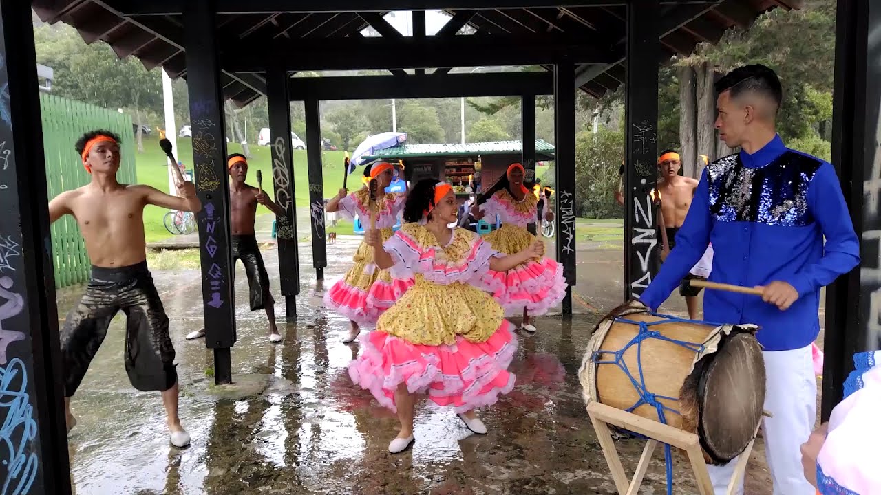 𝑺𝒊𝒆𝒓𝒓𝒂 & 𝑭𝒐𝒍𝒄𝒍𝒐𝒓 Baila Seresesé