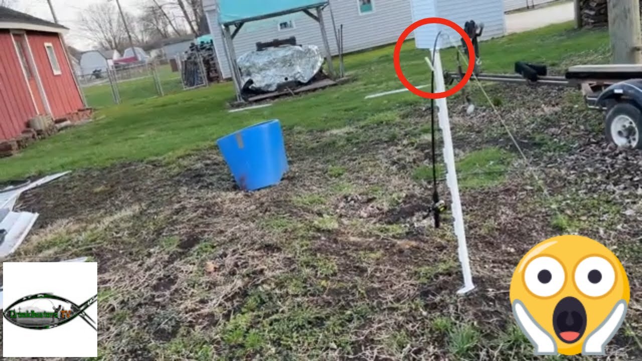 Awesome DIY Fishing Rod Holder For Bank Fishing / Cheap Too