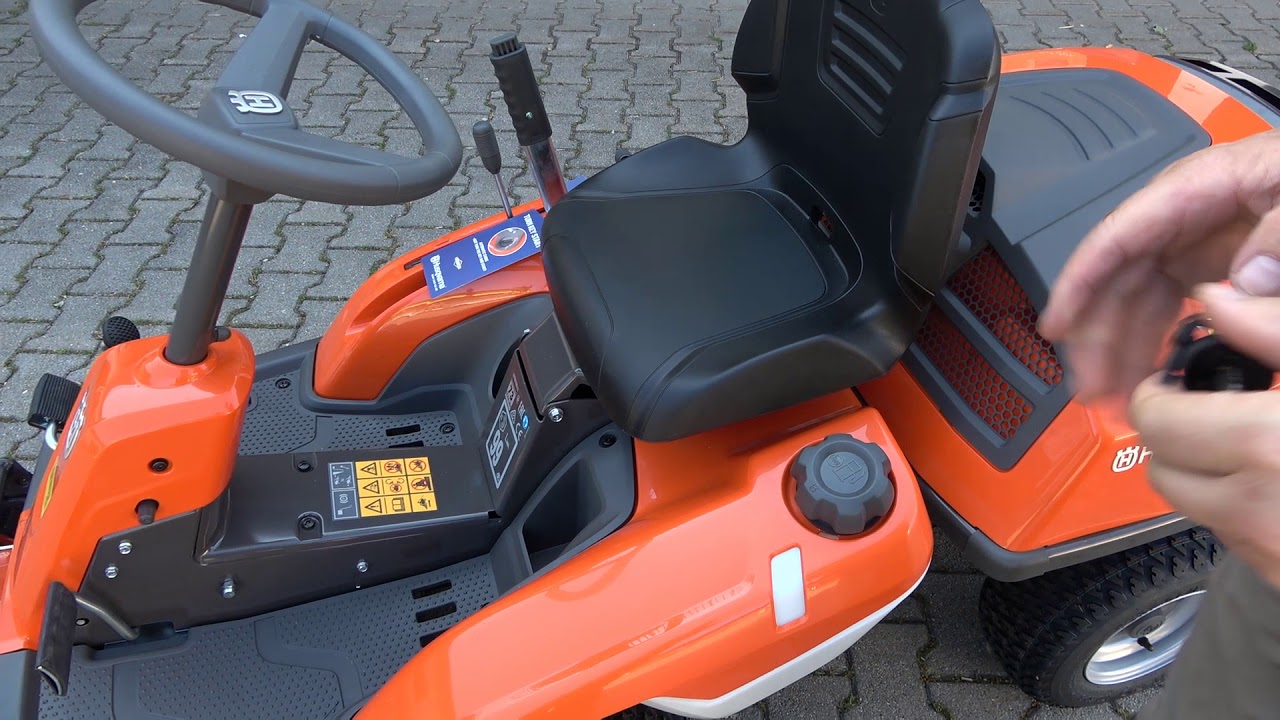 Husqvarna Rider R 216T AWD ausführlichst vorgestellt und kurz gestartet