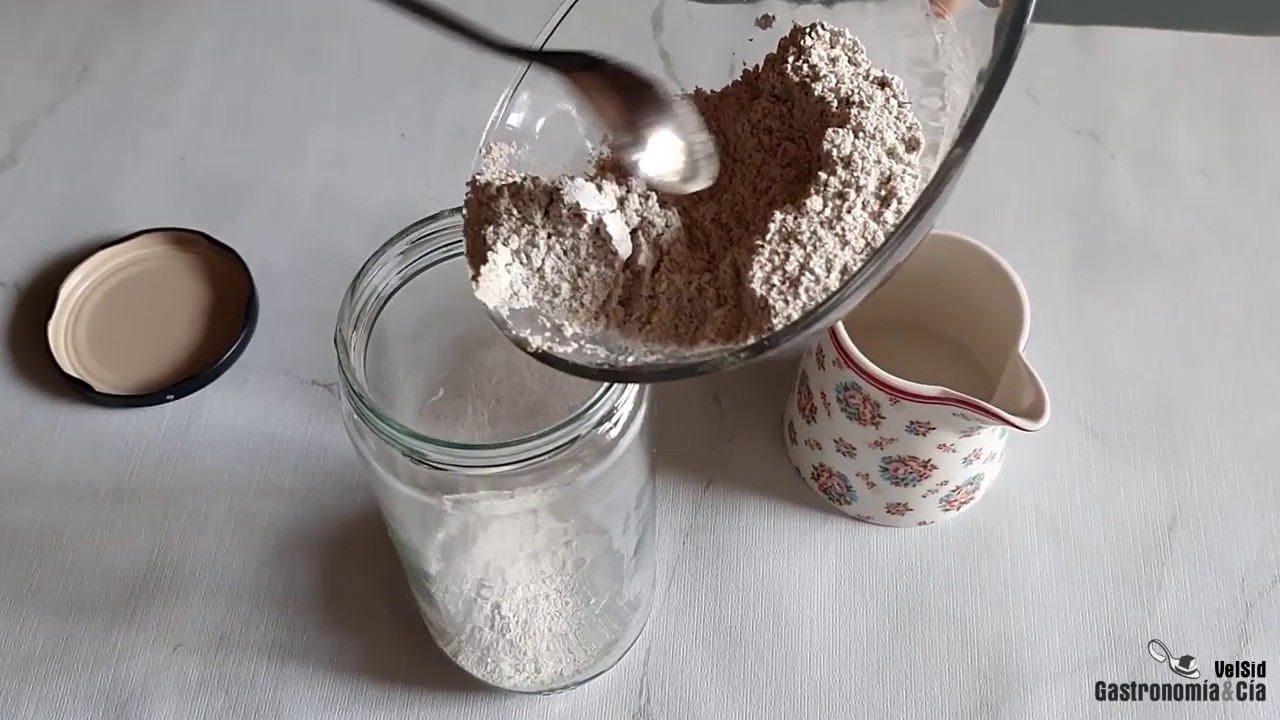 Cómo hacer masa madre natural en tres días (1er. dia)