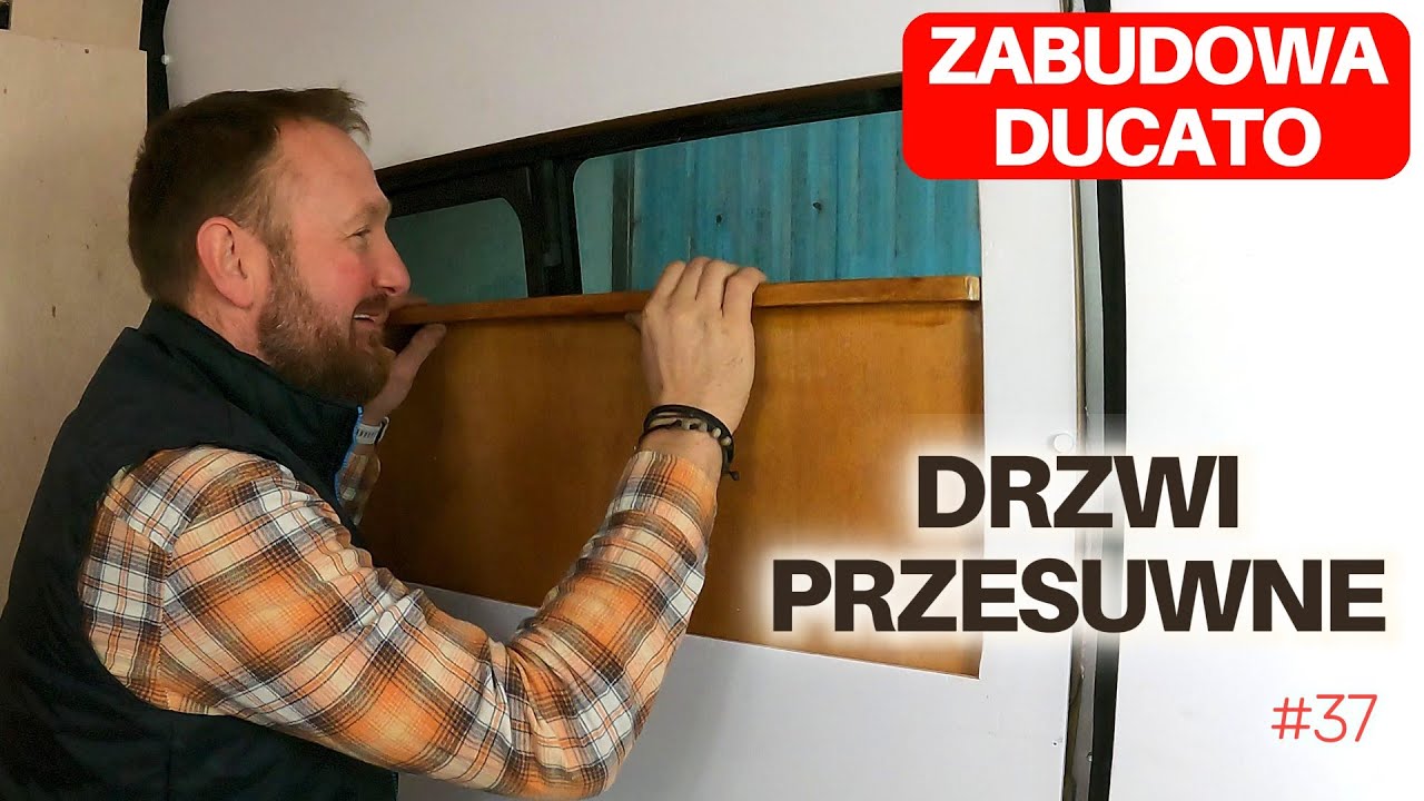 zabudowa drzwi przesuwnych z zasuwanym oknem - Ducato Kampervan
