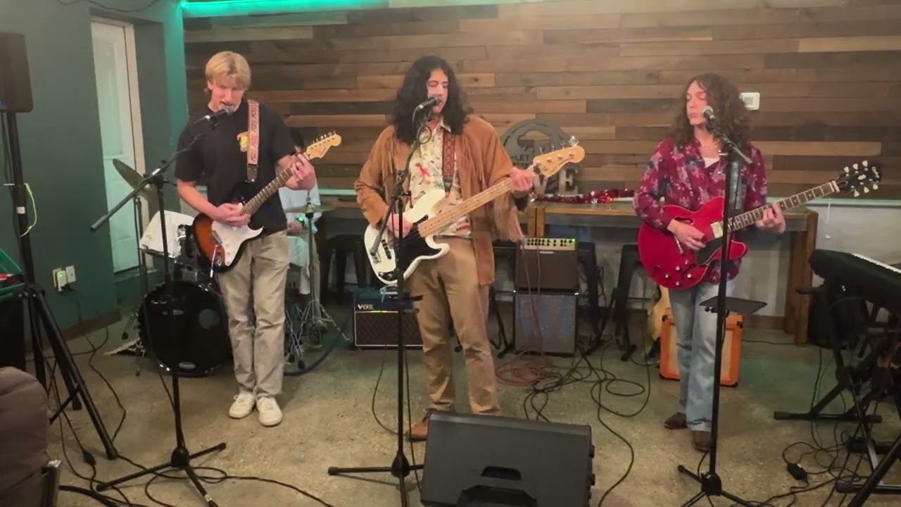 Trickle Thompson & the Lite Brigade 2 Feb 11,2026 @MobjackTavernOpenMic#cooper #owen #paulo #hayden