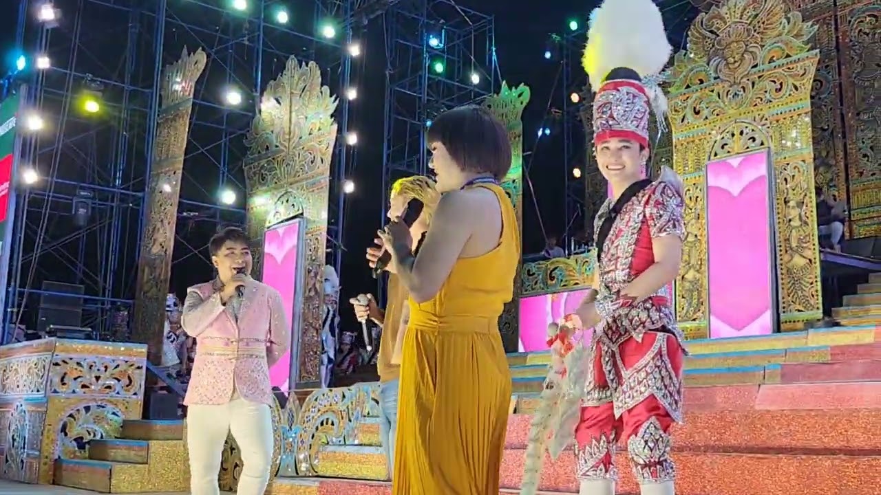 เซอร์ไพรส์ ปลายฟ้า - #เบิ้ลปทุมราช บนเวที #ระเบียบวาทะศิลป์ ซอยวัดลาดปลาดุก
