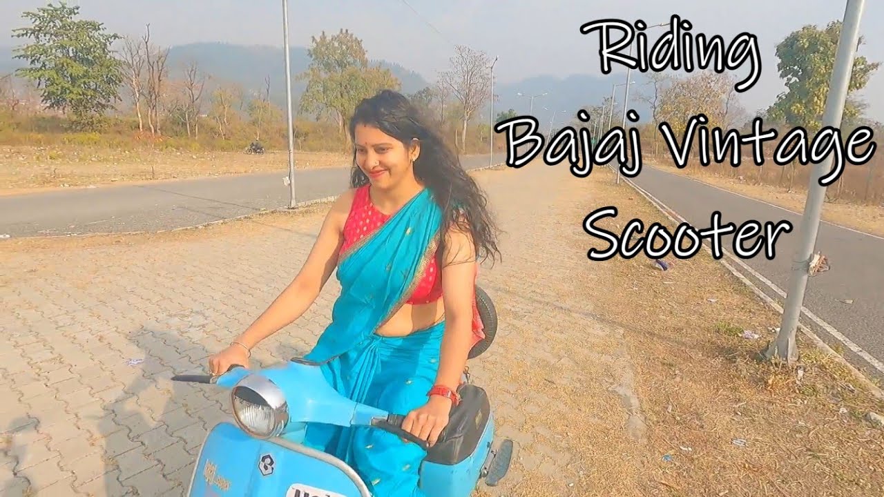 Girl riding bajaj scooter 🛵🛵 in saree #2stroke #vintage #bajaj #girlrider