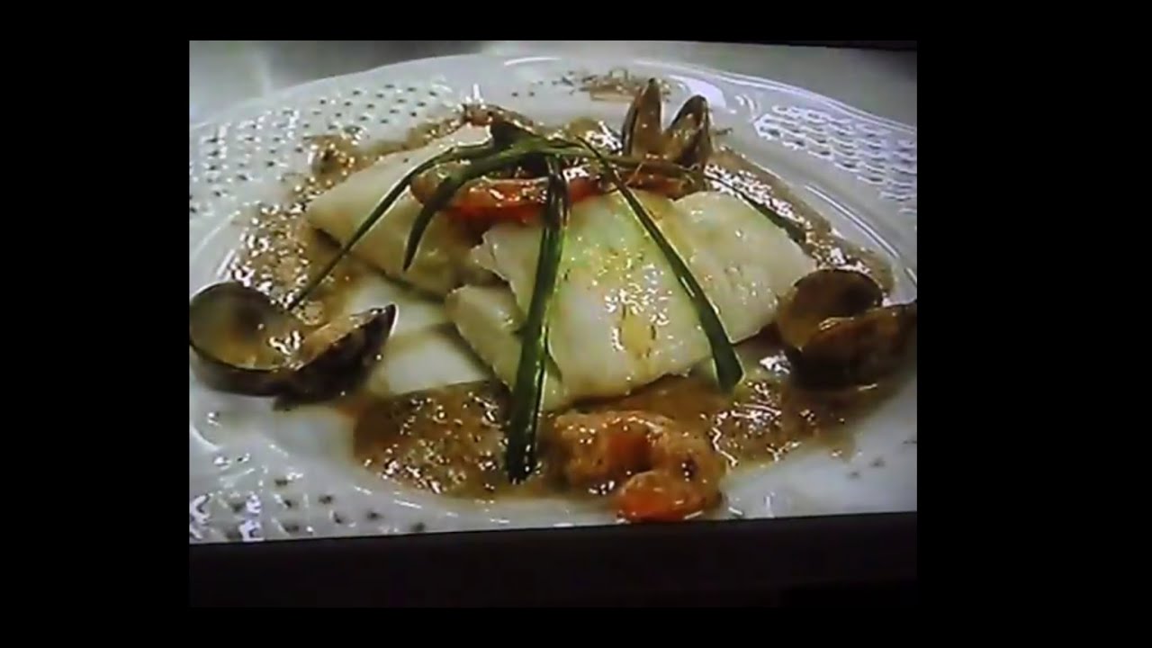 BACALAO EN SALSA  DE LANGOSTINOS Y ALMEJAS