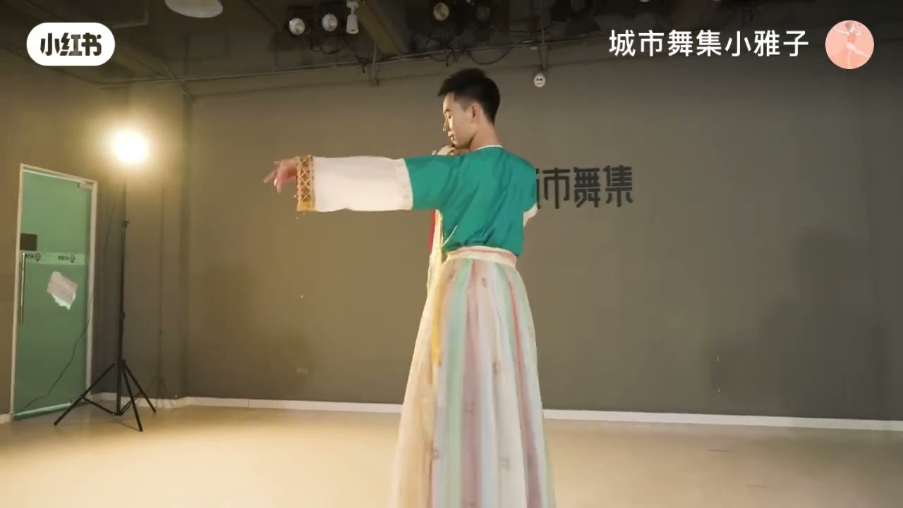 Thượng Linh Cổ (上铃鼓) - M&uacute;a cổ trang - bản full