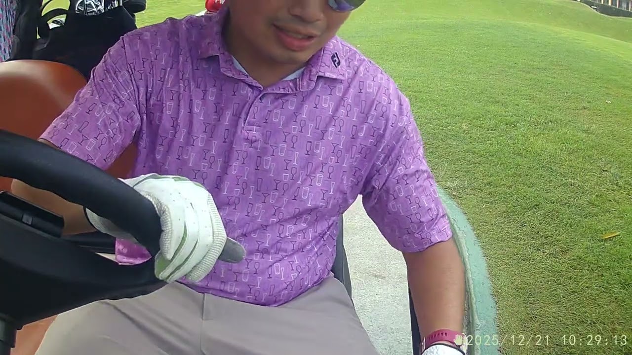 Did this golfer have too much McDonald’s before golf