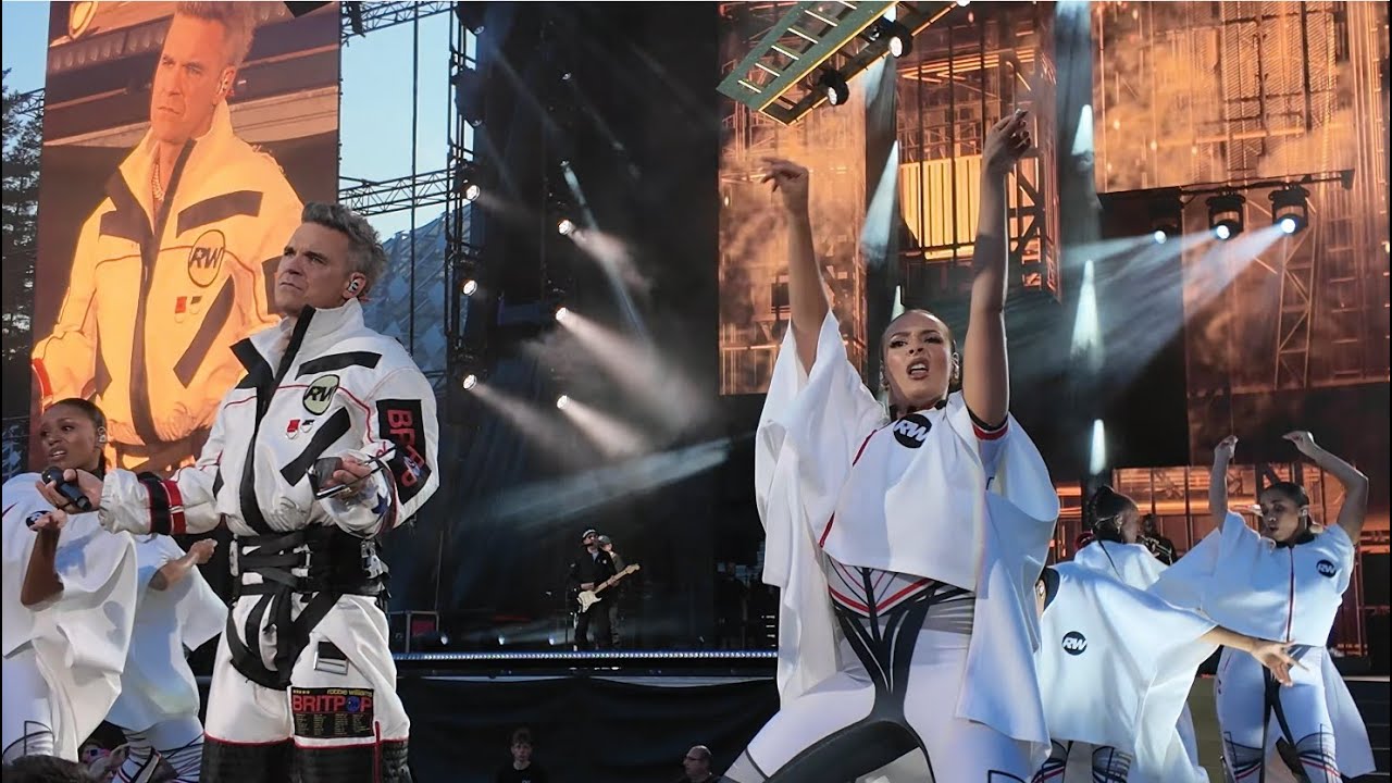 Robbie Williams - Rocket - Riga, Latvia - 3.08.2025