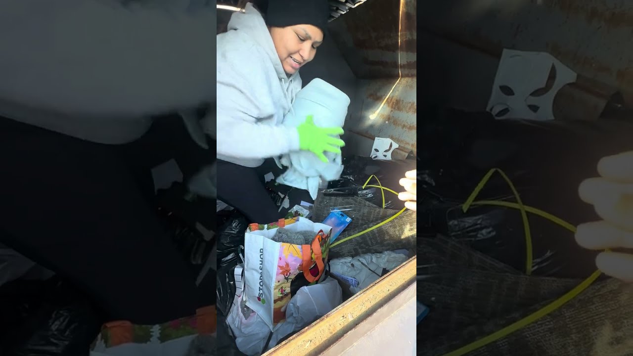 DUMPSTER DIVING♻️TIENDA SIGUE TIRANDO ROPA😱PARA FRÍO 🥶 #dumpsterdiving #loquetiranenusa 