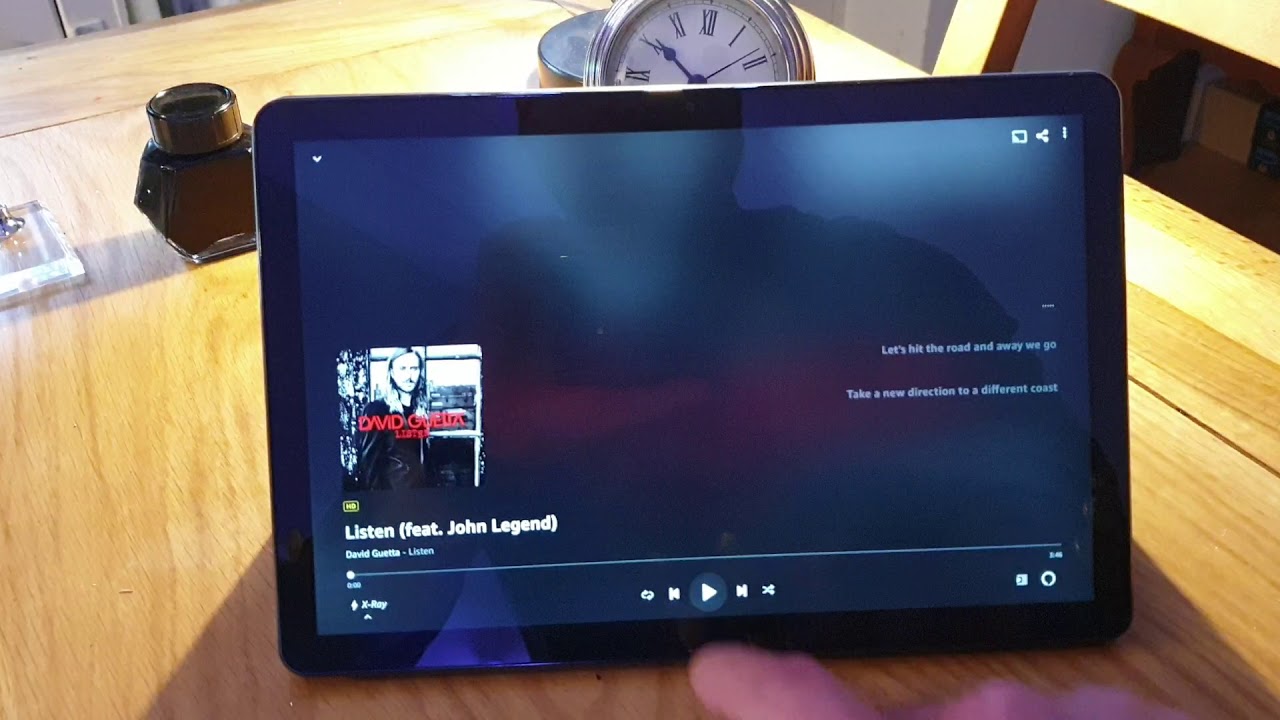 Bang and Olufsen (B&O) Beolab 3500 vs Beolab 2000 Sound Test using Bluetooth.