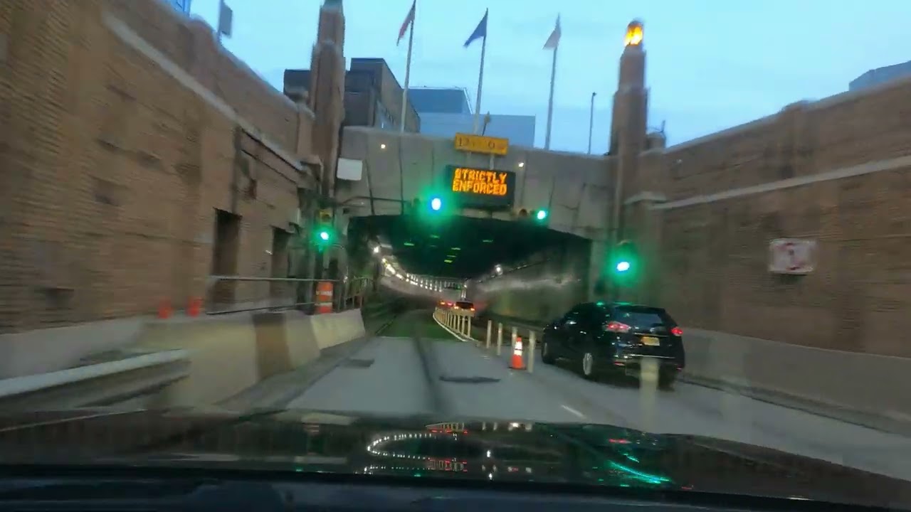 Driving from New York City to Newark Liberty International Airport