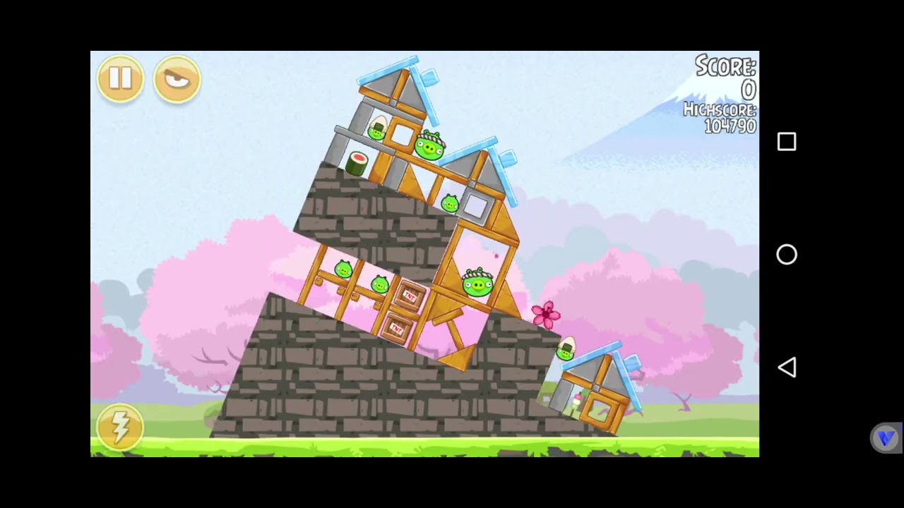 The winter version of the angry birds seasons 4.0.0 and 4.0.1 and 4.0.2 (using android 7.1.2)