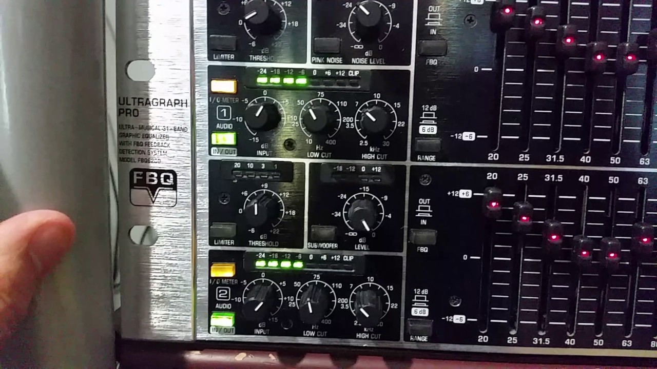 BEHRINGER ULTRAGRAPH PRO 31-BAND GRAPHIC EQUALISER, MODEL FBQ6200 WITH FBQ FEEDBACK