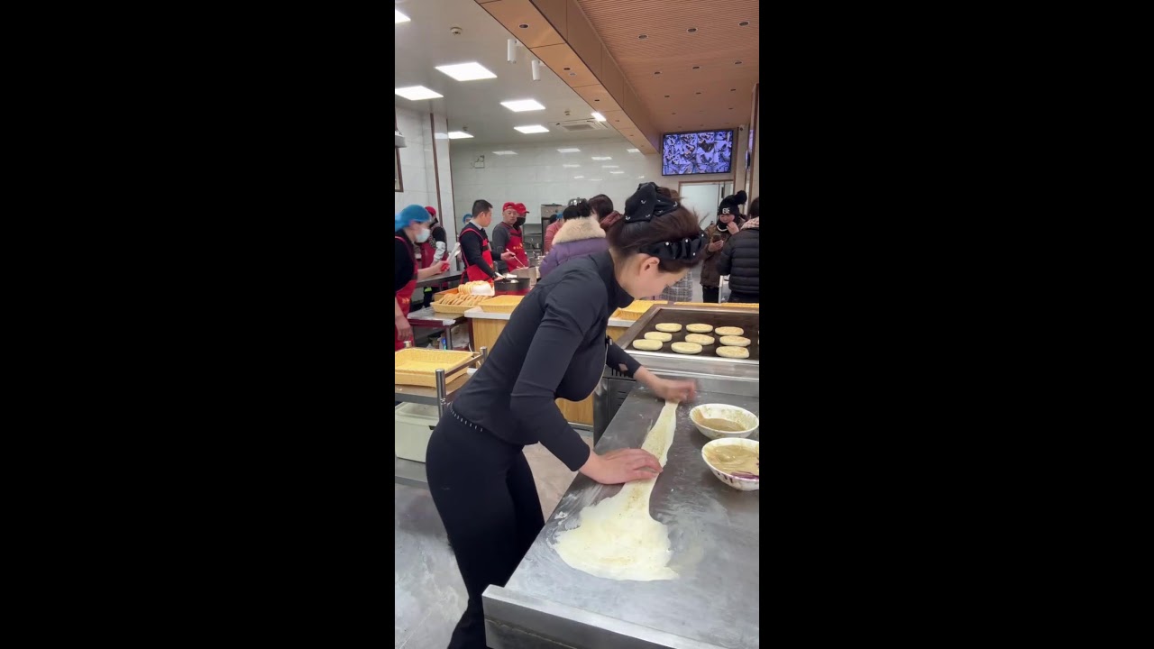 Real-Time Flatbread Production | Traditional Shaobing Technique | No Commentary