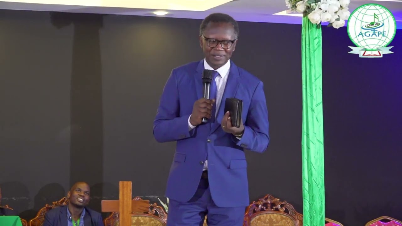 Rev.Dr. Antoine RUTAYISIRE: IMPAMVU UKWIRIYE GUSHIMA IMANA KUBW'IBYIZA YAGUKOREYE #chorale_agape