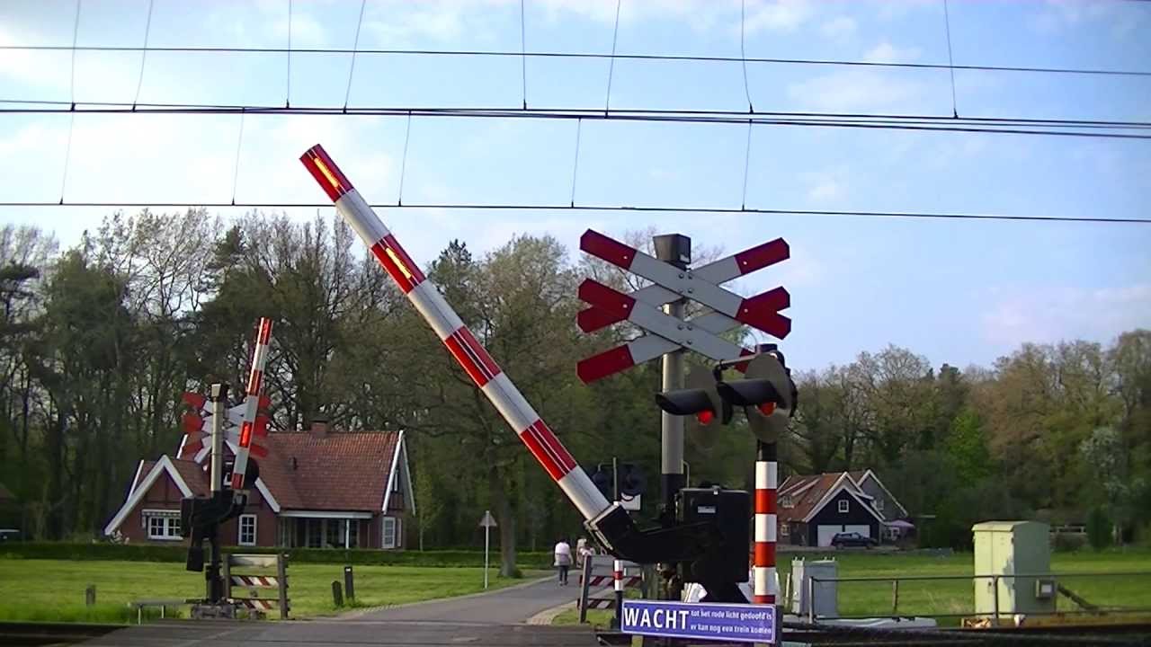 Spoorboom heeft moeite met omhoog gaan