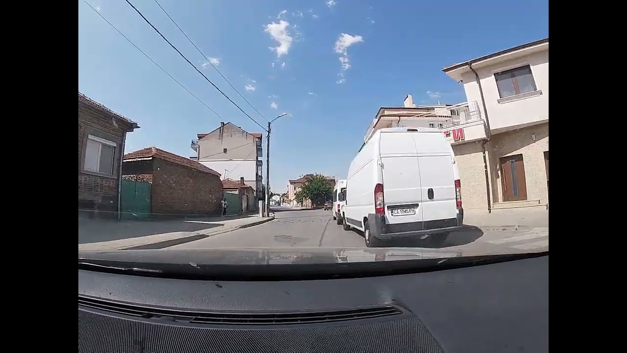 Fahren durch Karnobat Bulgarien / Driving in Karnobat Bulgaria / Карнобат