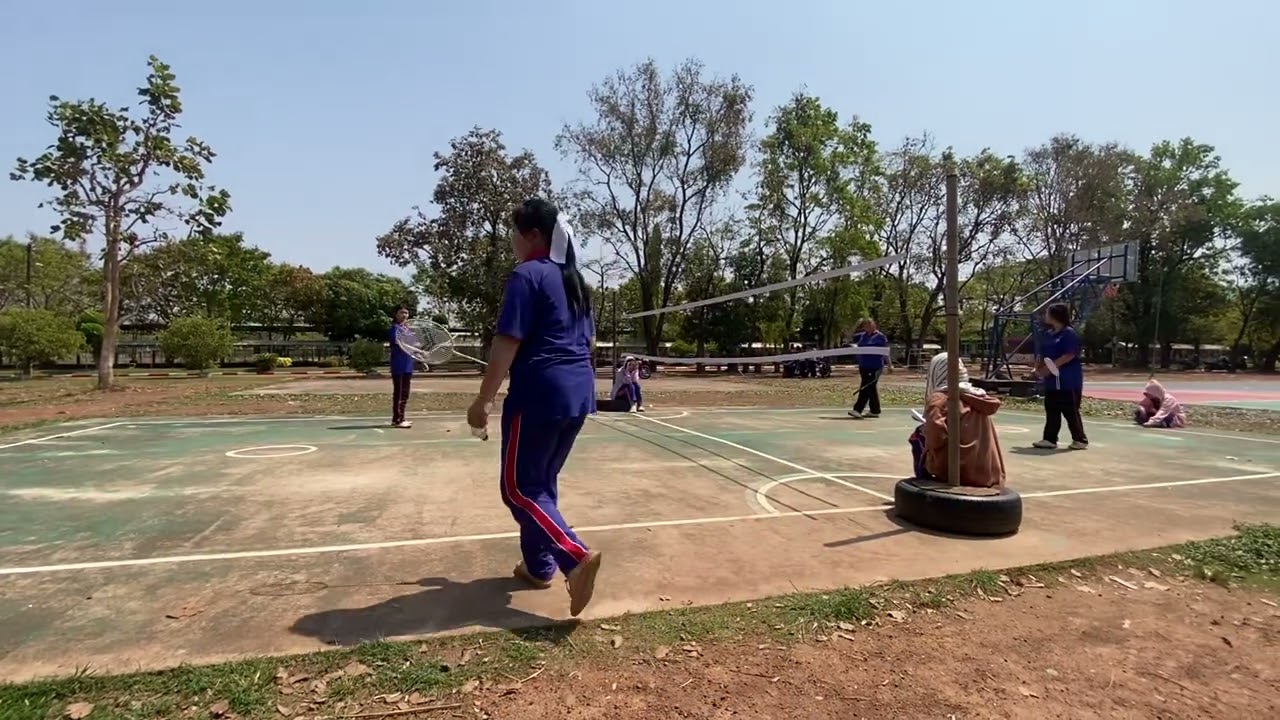 จุฬาลักษณ์ แสนกล้า จุทาทิพย์ เที่ยงไทสง                      Vs  จิตรา โคตะบิน จินดาพร สุพร