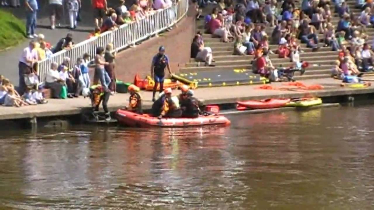 Hereford & Worcester Fire and Rescue Community Safety Day, Water Rescue, River Severn (1 of 2)