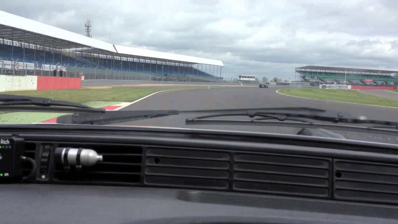 On-board an ex-Stuck BMW 635CSi round Silverstone