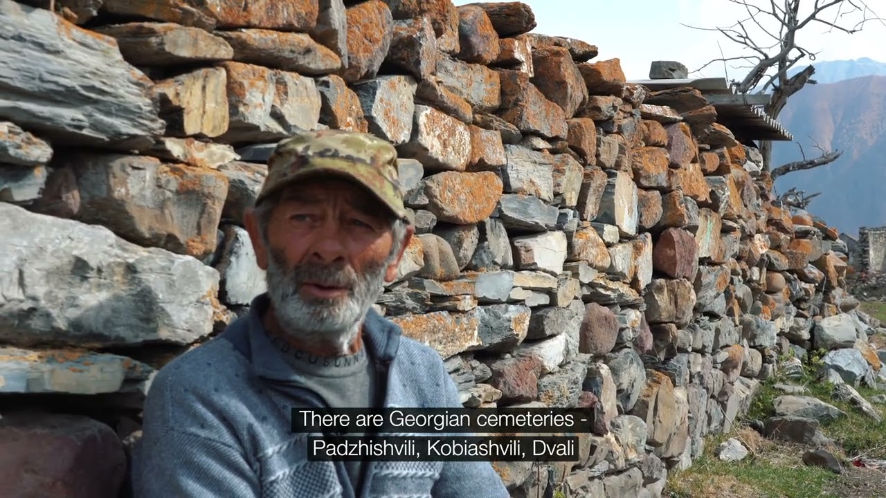 Who lives in the Truso Gorge in Georgia after the Ossetians left?