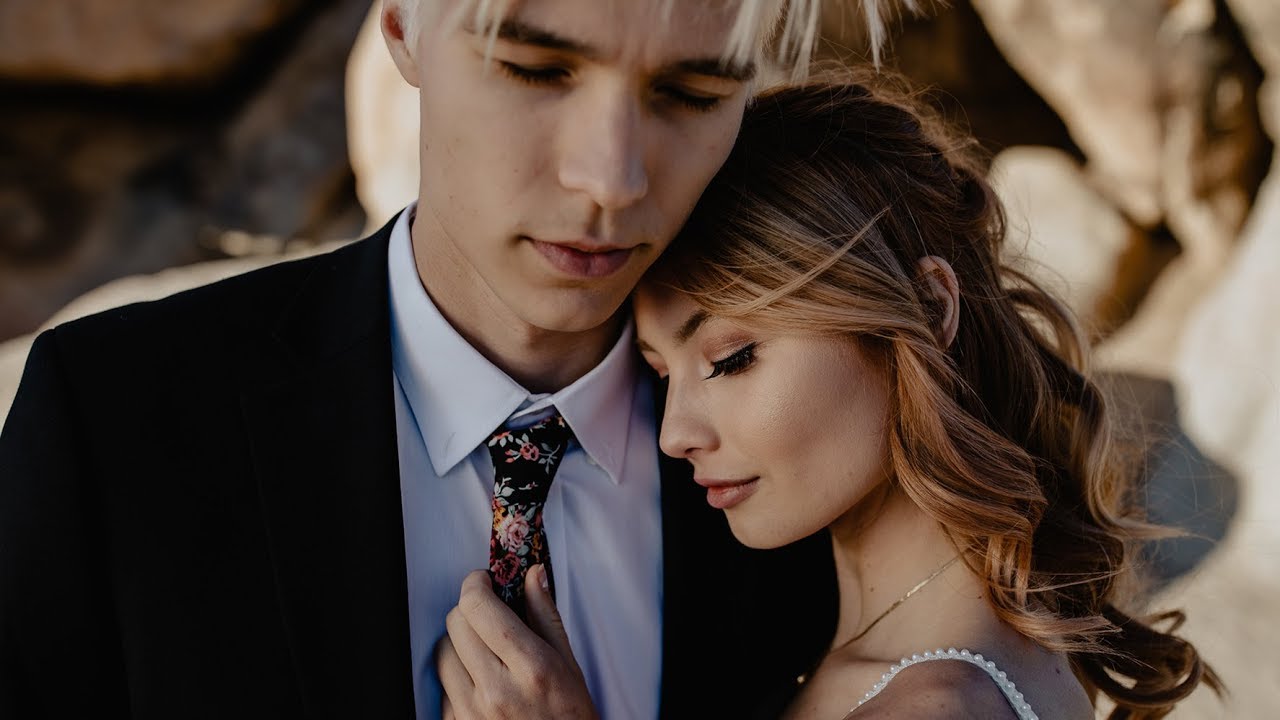 How We Photograph Couples + Elopements (+ANNOUNCEMENT)