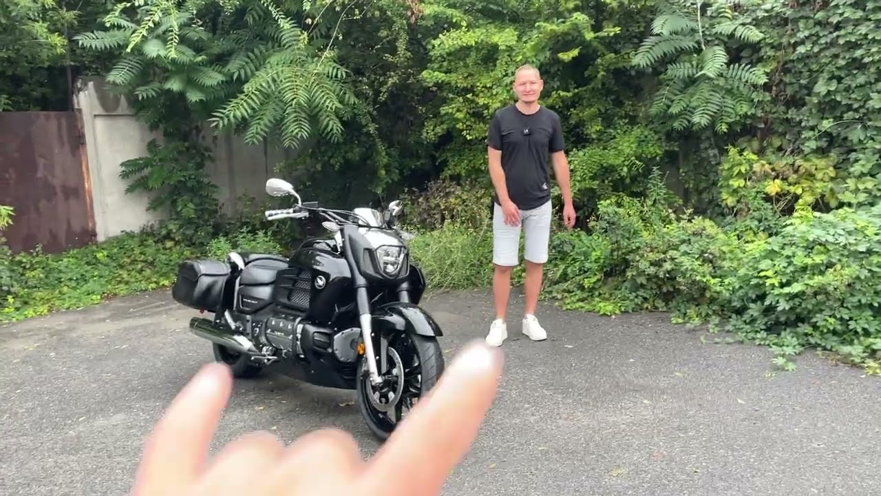 Огляд мотоцикла Honda F6C Valkyrie GL1800 пробіг 12000 км
