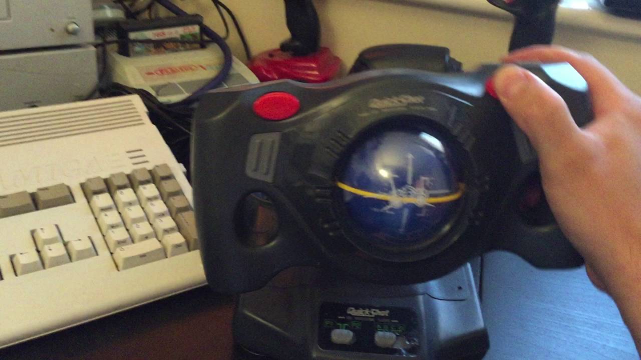 Aviator 1 Joystick and Lotus 3 on Amiga 1200 :)
