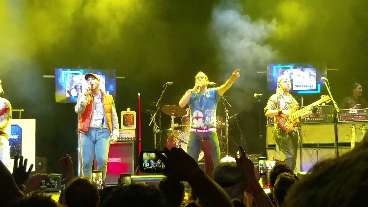 FIRST EVER Live Pokemon Theme Performance by OG Jason Paige -At LA Comiccon 2016 The Flux Capacitors