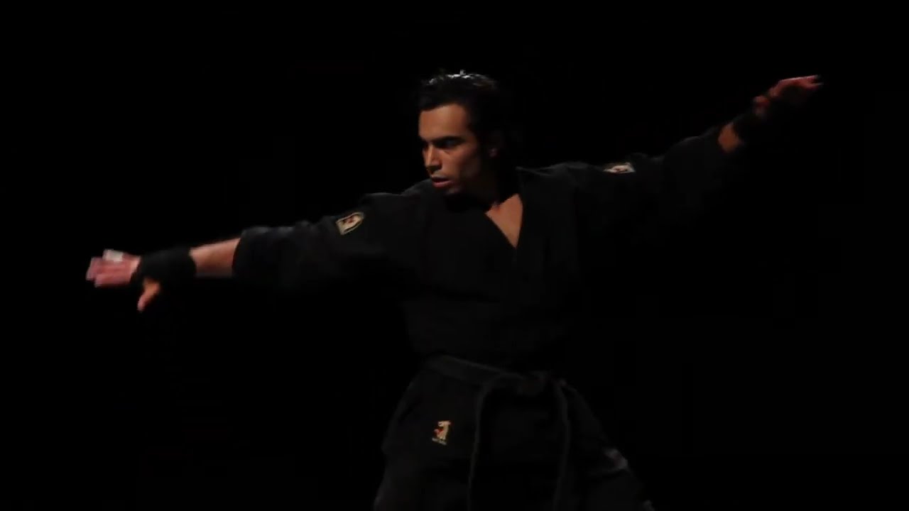 KOMODO Solo PERCUSSIONS URBAINES ET CORPORELLES #bodydrum #martialarts #drums #music