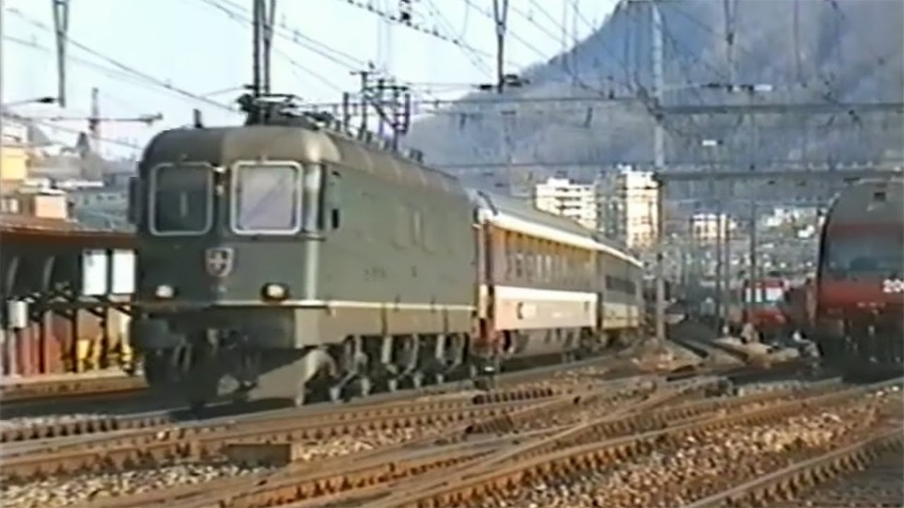 Treni svizzeri e italiani a Chiasso nel 1999