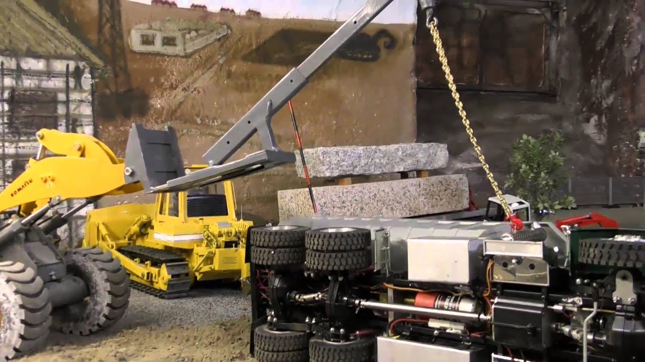 RC CRASH, RC HORRIBLE ACCIDENT RC UNFALL AUF DER BAUSTELLE
