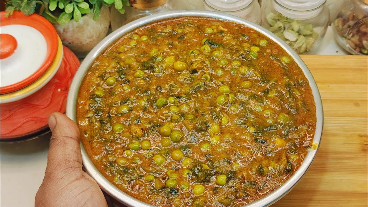 ढाबा स्टाइल मेथी मटर मलाई रेसिपी 🌿🥛 सर्दियों में ज़रूर बनाएं ये खास सब्ज़ी@SnehaskitchenDiaries-15 